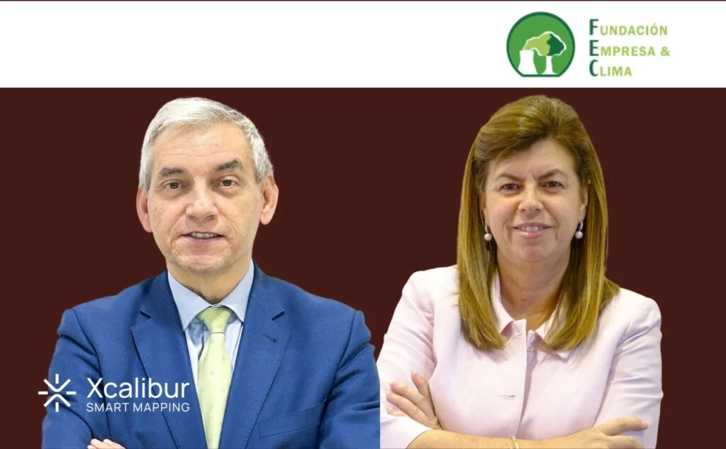 Representantes de Xcalibur Smart Mapping y la Fundación Empresa y Clima